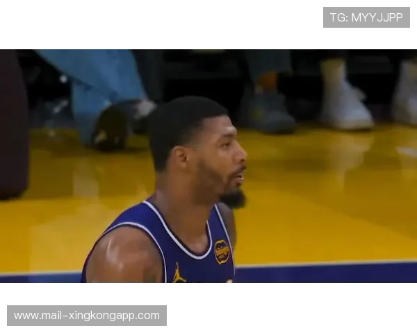 76人夹击不到位，里夫斯空位连中